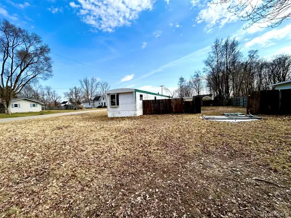 504 Locust Street, HowardCity, MI 49329