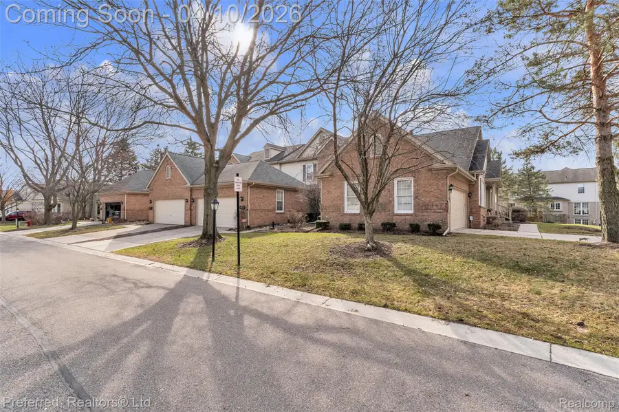 39797 Muirfield Lane, Northville, MI 48168 - #2