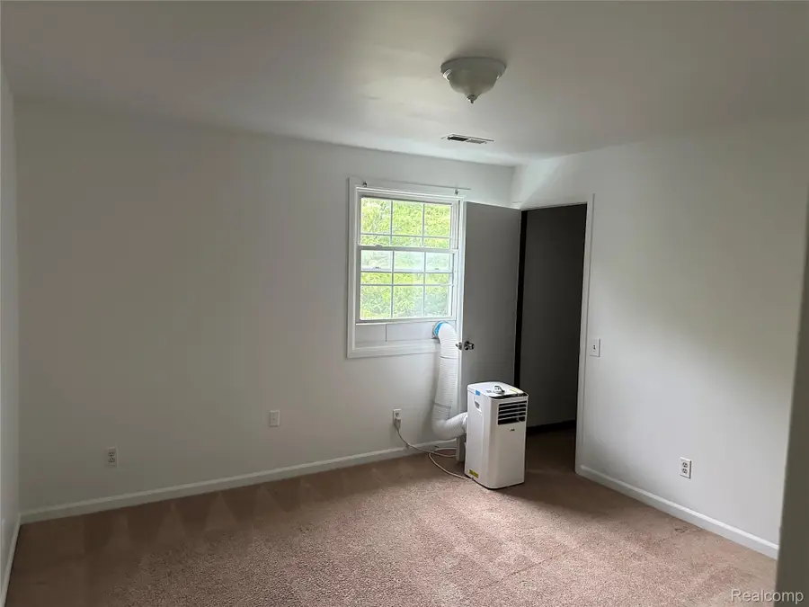 744 E Sibley Street, Howell, MI 48843 - #3