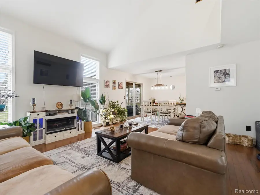 567 Greens Way Boulevard, Lapeer, MI 48446 - #2