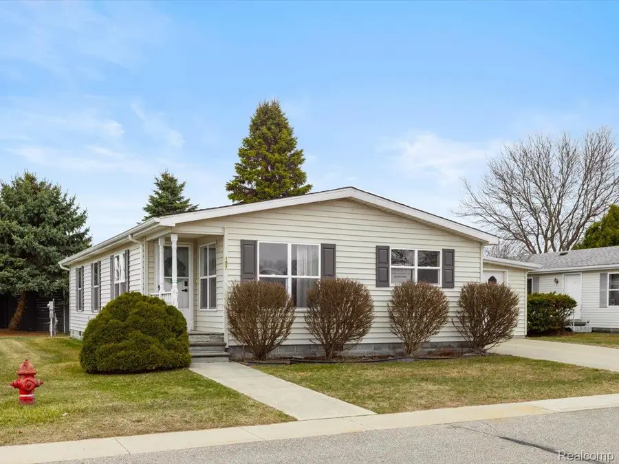 4333 24th #187 Avenue, Fort Gratiot, MI 48059 - #3