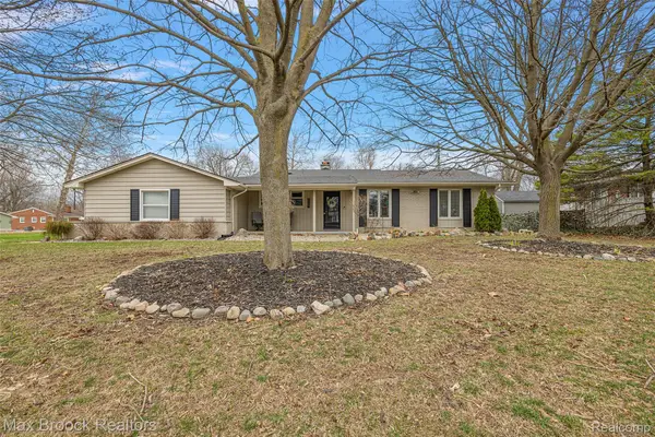 32040 Coronet Drive, FarmingtonHills, MI 48334