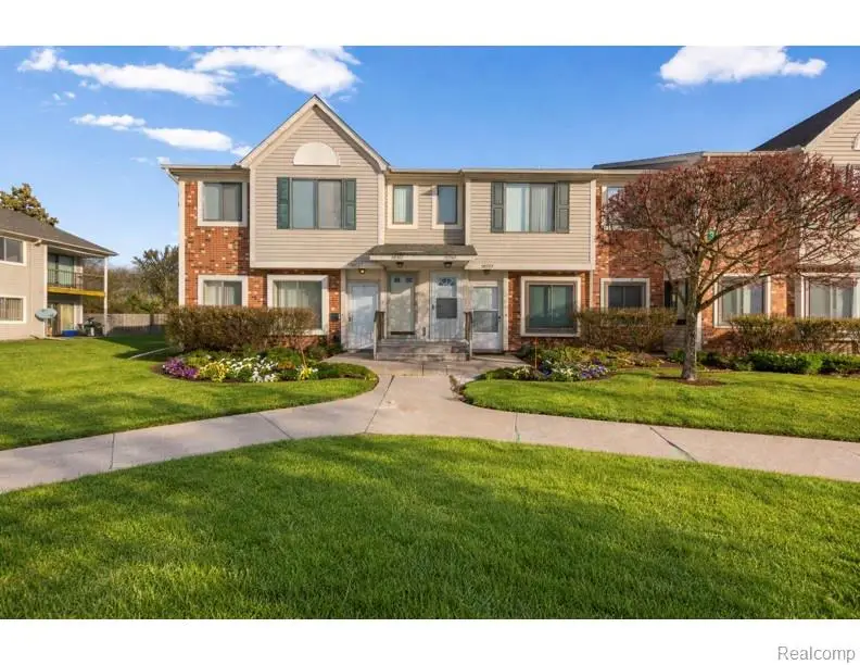 30755 Hidden Pines Lane #25, Roseville, MI 48066 - #1