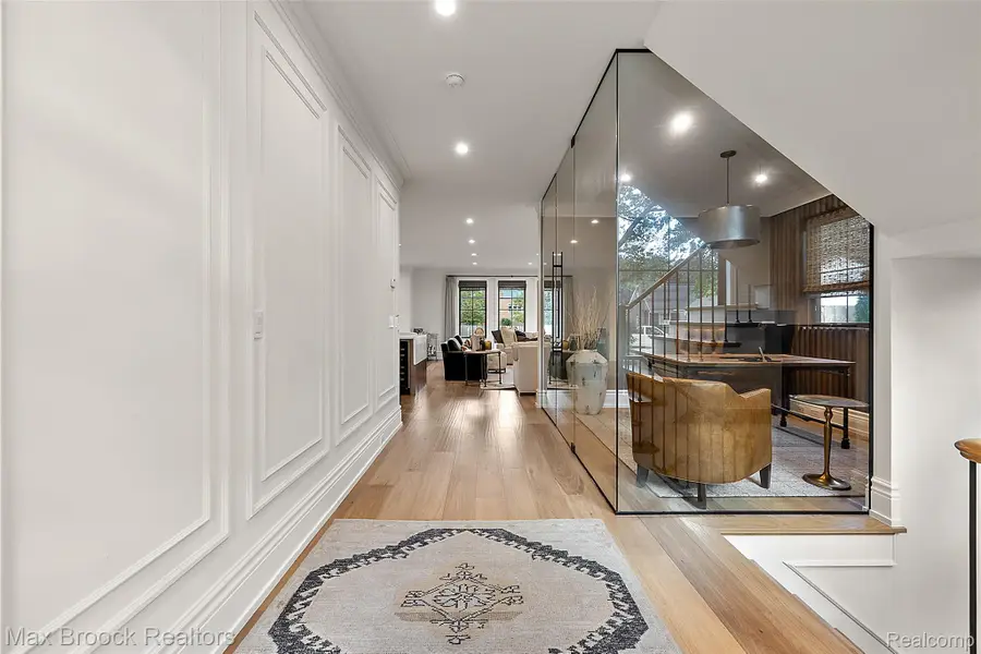 2438 Evergreen Drive, Royal Oak, MI 48073 - #3