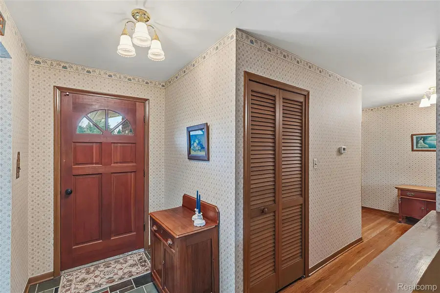 116 Whims Lane, Rochester, MI 48306 - #2