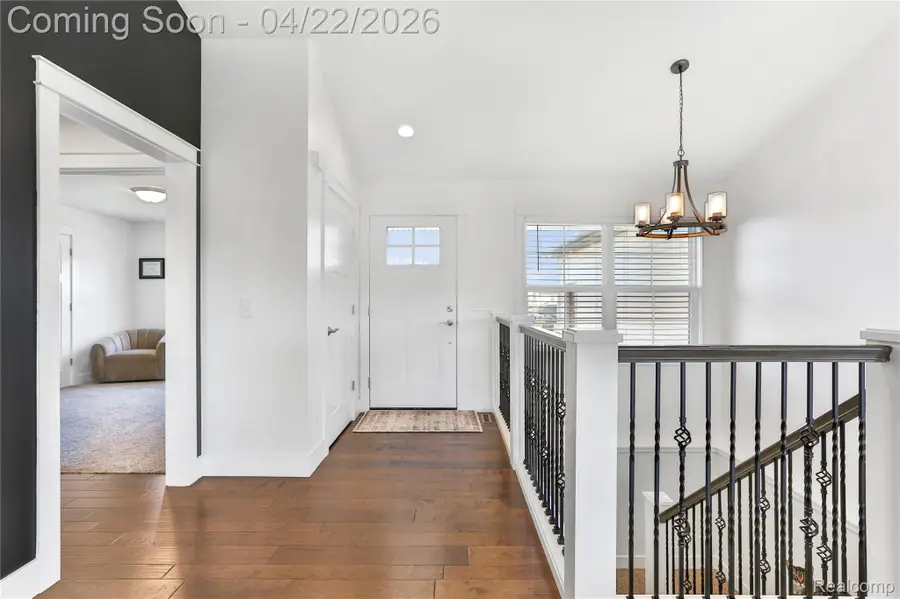 5711 Stone Briar Lane S, Freeland, MI 48623 - #3