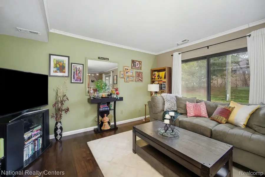 175 Briarcrest Drive #111, Ann Arbor, MI 48104 - #3