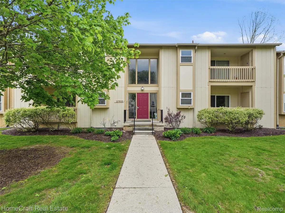 27920 Berrywood Lane #33, Farmington Hills, MI 48334 - #1