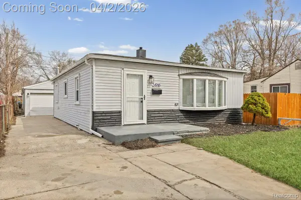 34948 Richard Street, Wayne, MI 48184