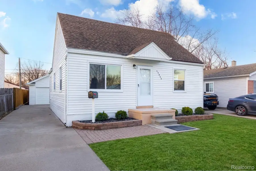 17322 Martin Road, Roseville, MI 48066 - #2