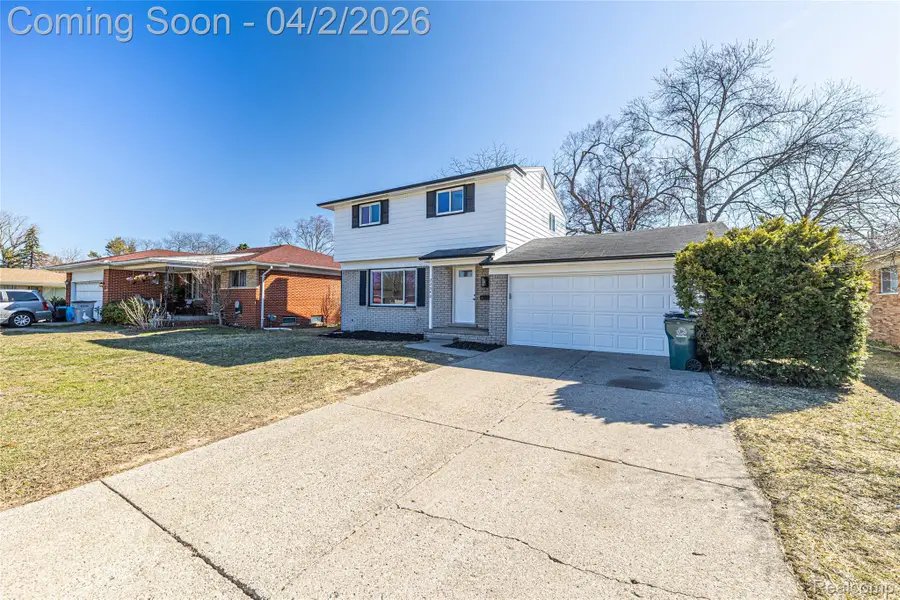 22640 Cedar Court, Hazel Park, MI 48030 - #2