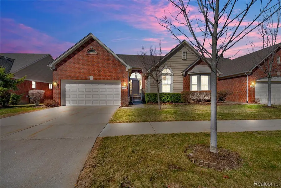 30229 Viewcrest Drive, Novi, MI 48377 - #2