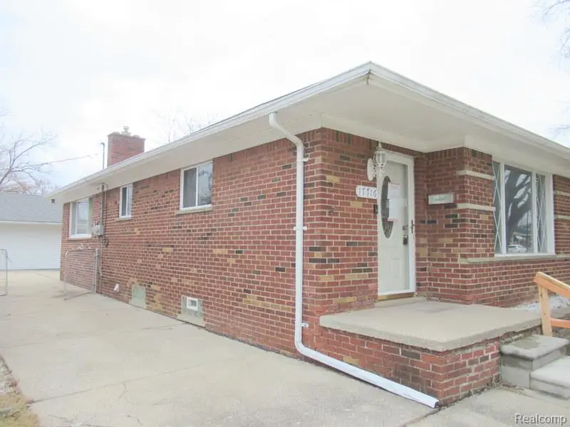 17716 Veronica Avenue, Eastpointe, MI 48021 - #2