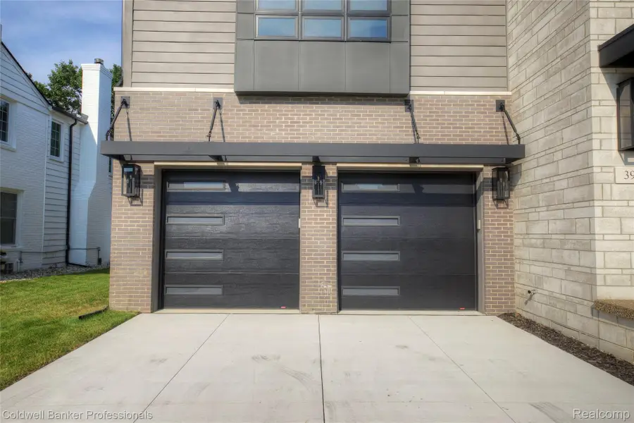 394 S Glenhurst Drive, Birmingham, MI 48009 - #3