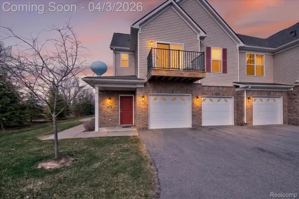 9812 Ridge Run #55, Howell, MI 48855