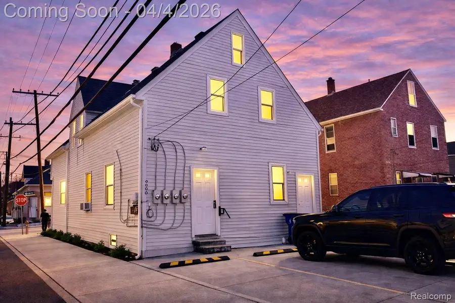 2433 Pulaski Street, Hamtramck, MI 48212 - #2