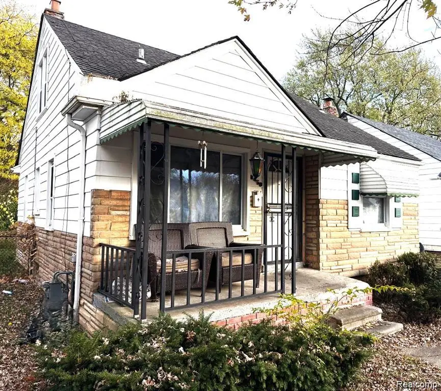 8458 Pierson Street, Detroit, MI 48228 - #2