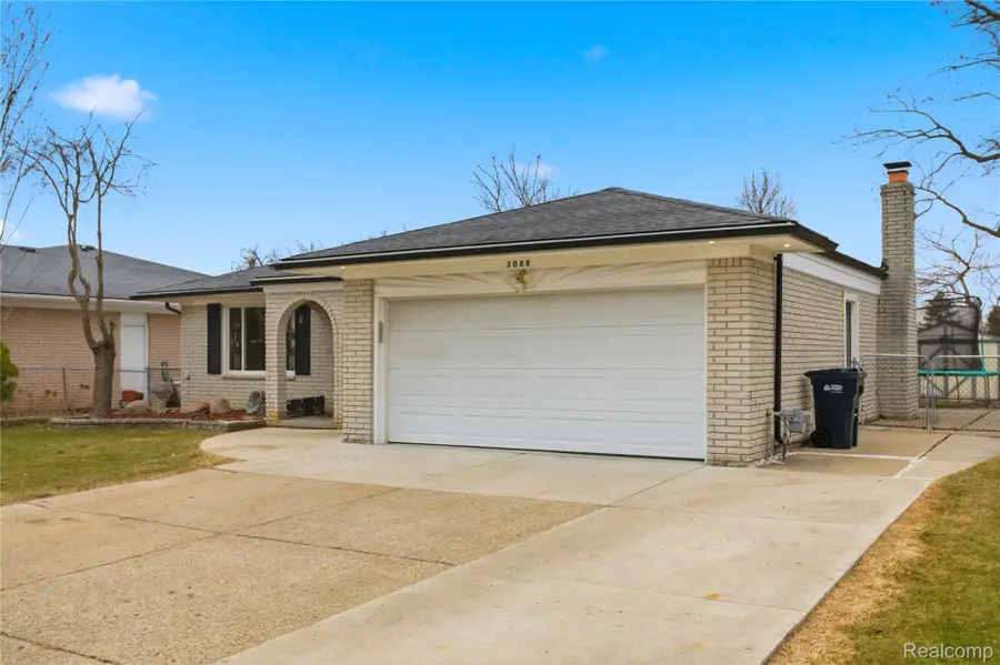 3088 Gloucester Drive, Sterling Heights, MI 48310 - #3