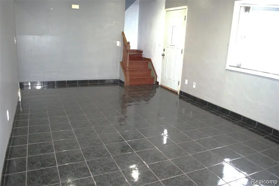 8452 Doncaster Drive, Sterling Heights, MI 48312 - #3