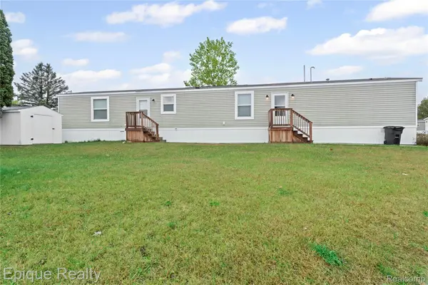 83 Elm Avenue, Highland, MI 48357