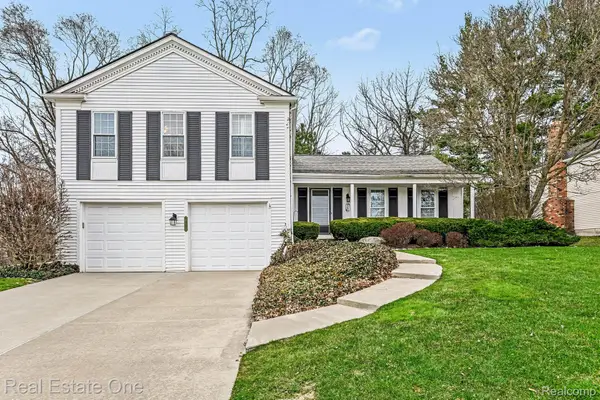 27940 White Plains, FarmingtonHills, MI 48331