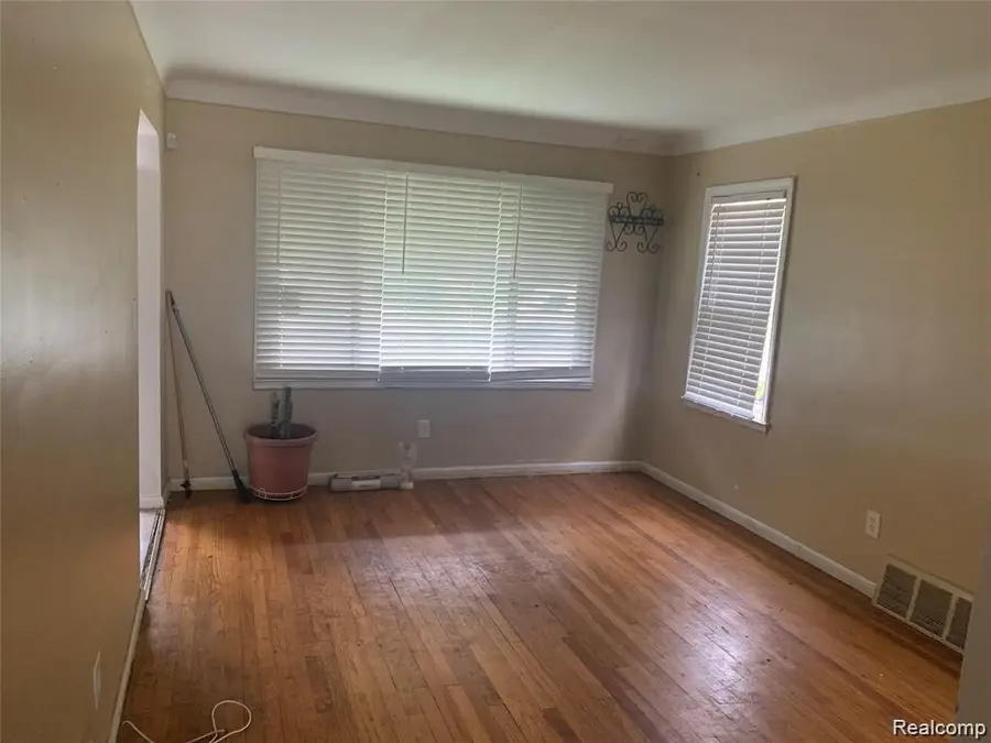 7762 Rosemont Avenue, Detroit, MI 48228 - #3