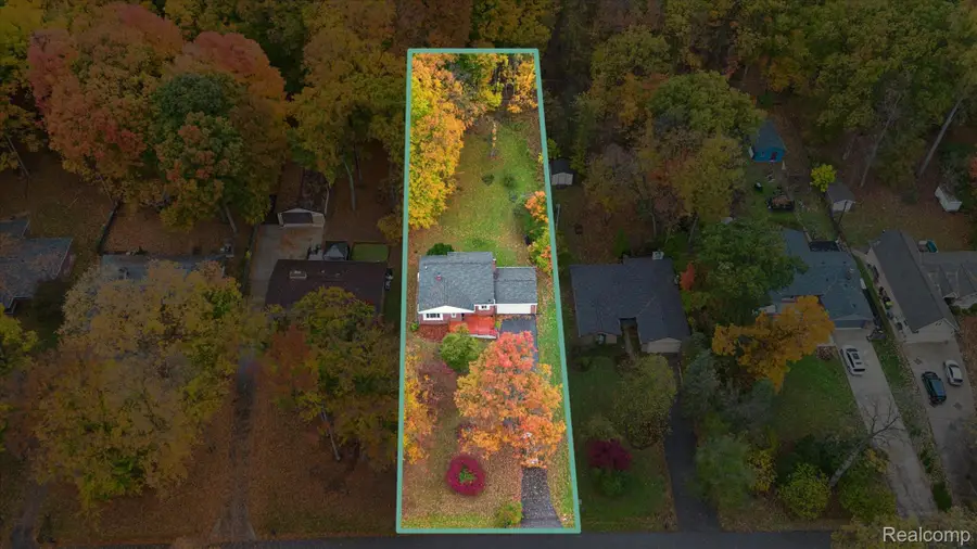 21473 Lundy Drive, Farmington Hills, MI 48336 - #2