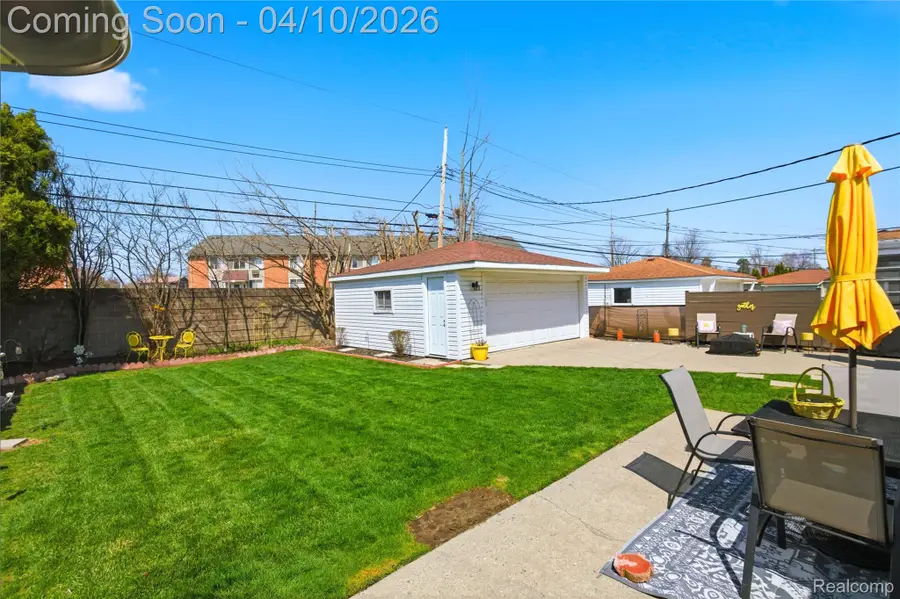 30725 Whittier Avenue, Madison Heights, MI 48071 - #3