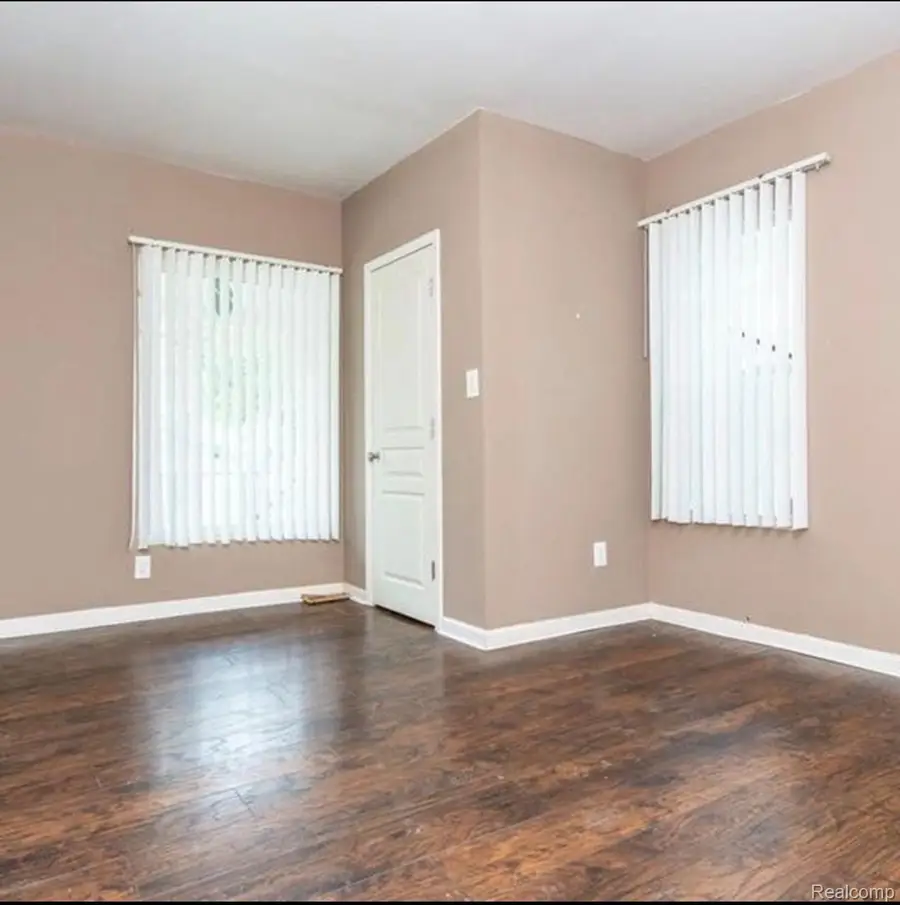 132 E Howard Street, Pontiac, MI 48342 - #3