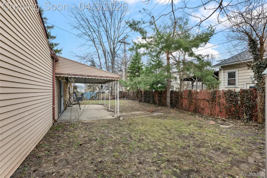 516 E Woodward Heights Boulevard, Hazel Park, MI 48030 - #2