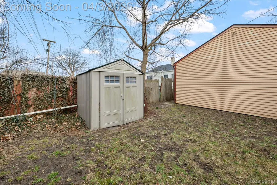 516 E Woodward Heights Boulevard, Hazel Park, MI 48030 - #3