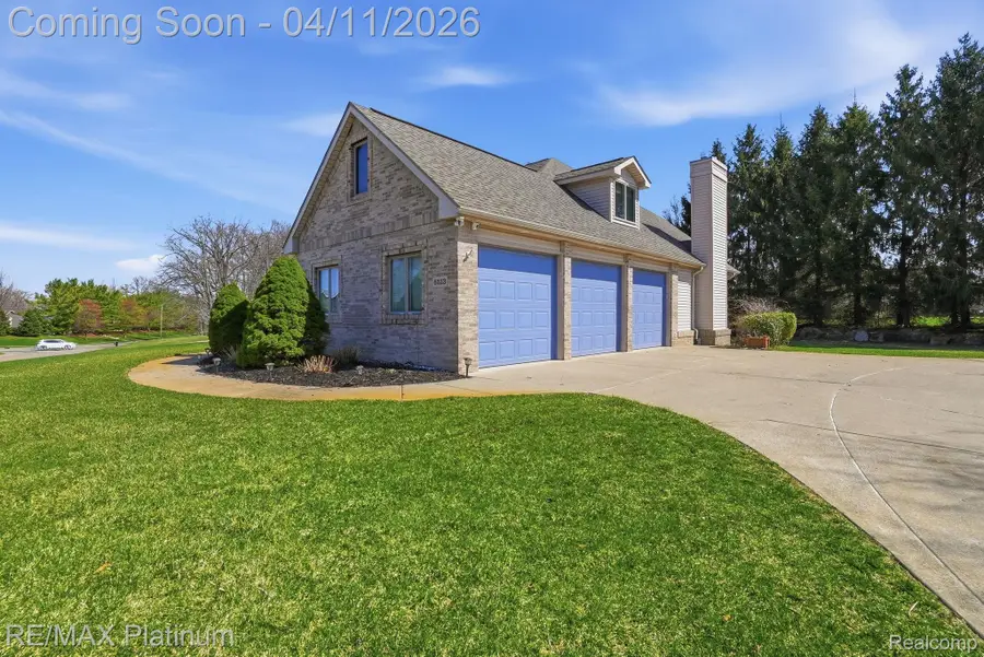 6513 E Ridge Court, Brighton, MI 48116 - #2