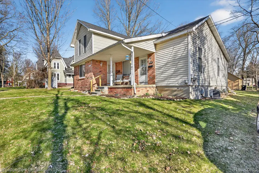 416 Lake Street, Howell, MI 48843 - #3