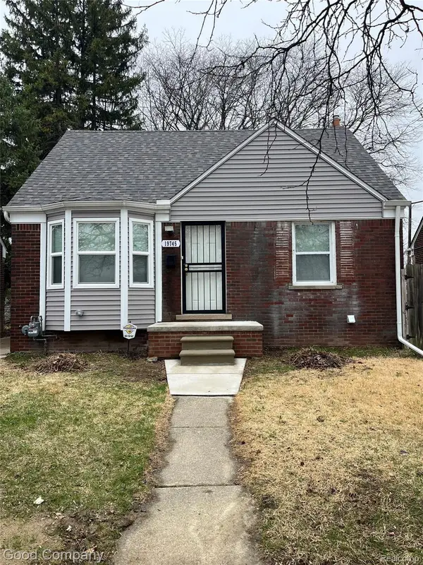 19745 Kelly Rd, Detroit, MI 48225