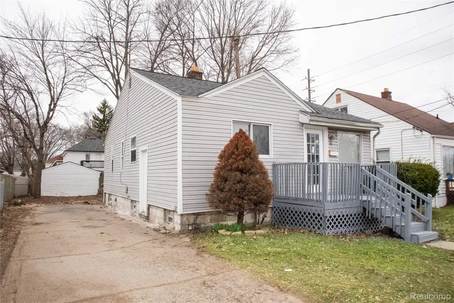 91 Martin Luther King Jr Boulevard N, Pontiac, MI 48342 - #2