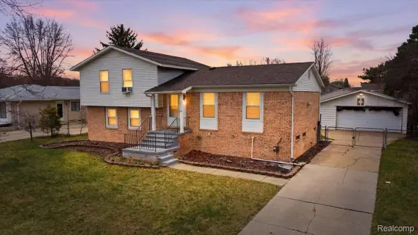 42151 Jason Drive, ClintonTownship, MI 48038