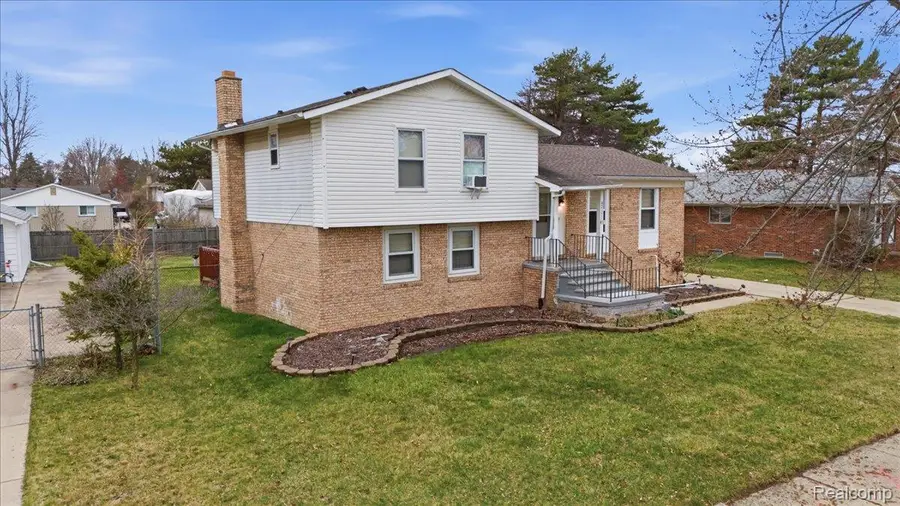 42151 Jason Drive, Clinton, MI 48038 - #3