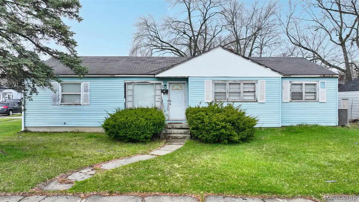 1301 Lavender Avenue, Flint, MI 48504 - #1
