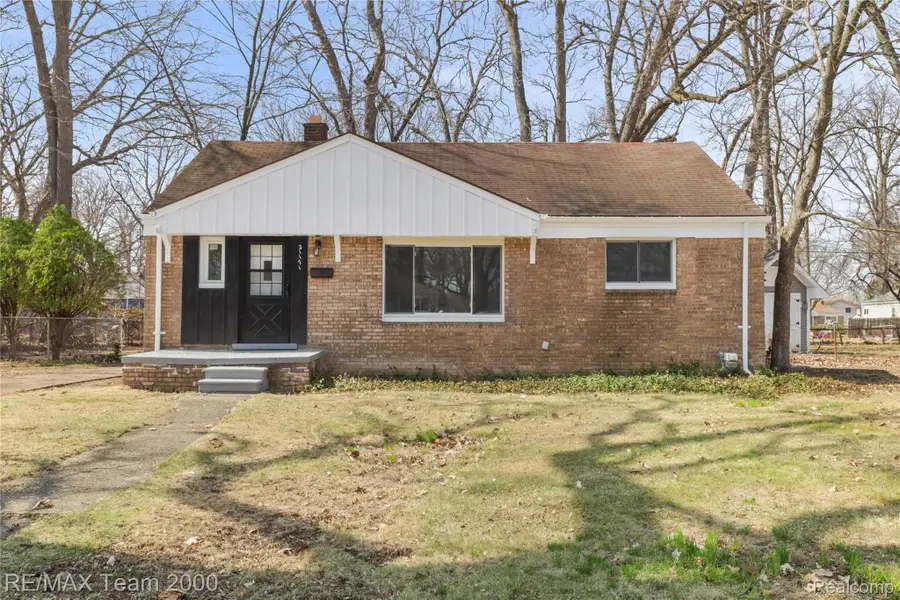 21171 Westhampton Street, Oak Park, MI 48237 - #3