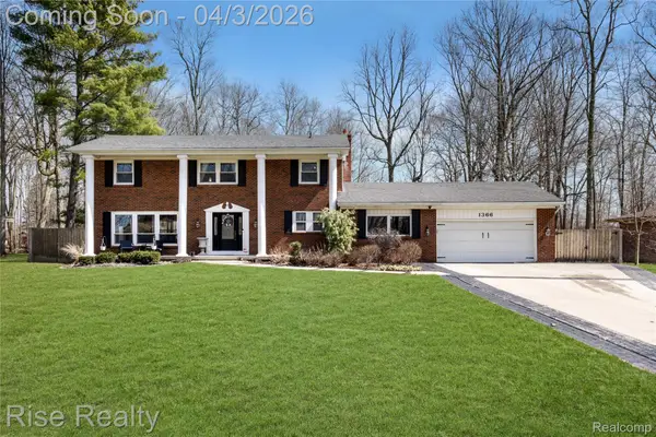 1366 Ox Yoke Drive, Flint, MI 48532