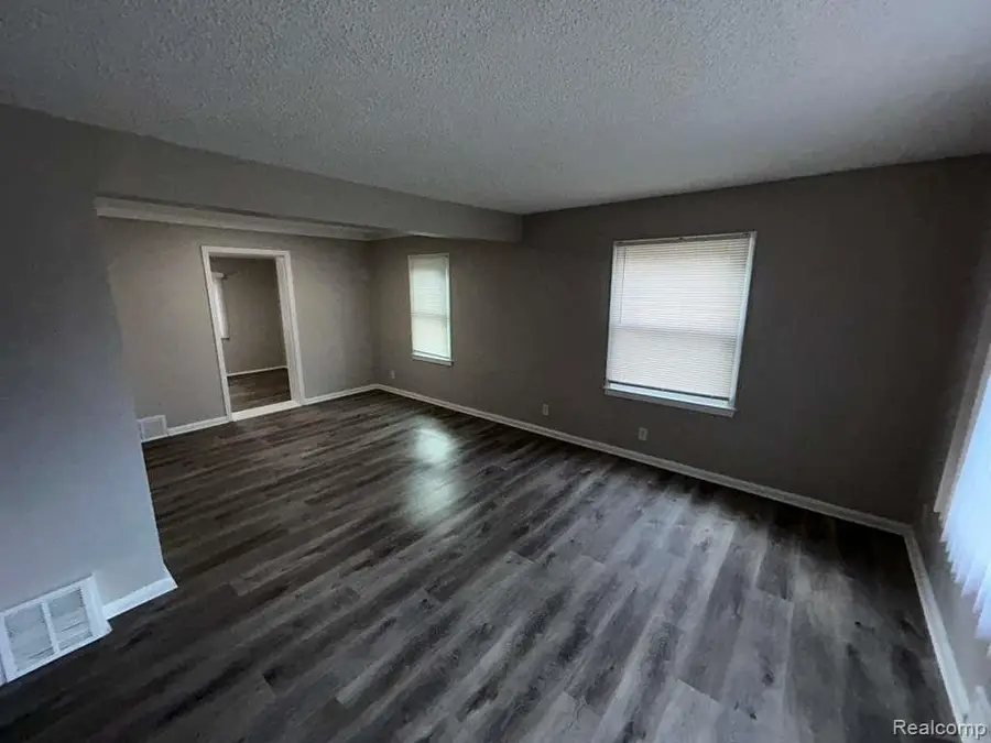 20412 Steel Street, Detroit, MI 48235 - #3