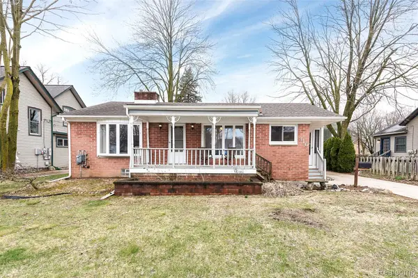 310 Yerkes Street, Northville, MI 48167