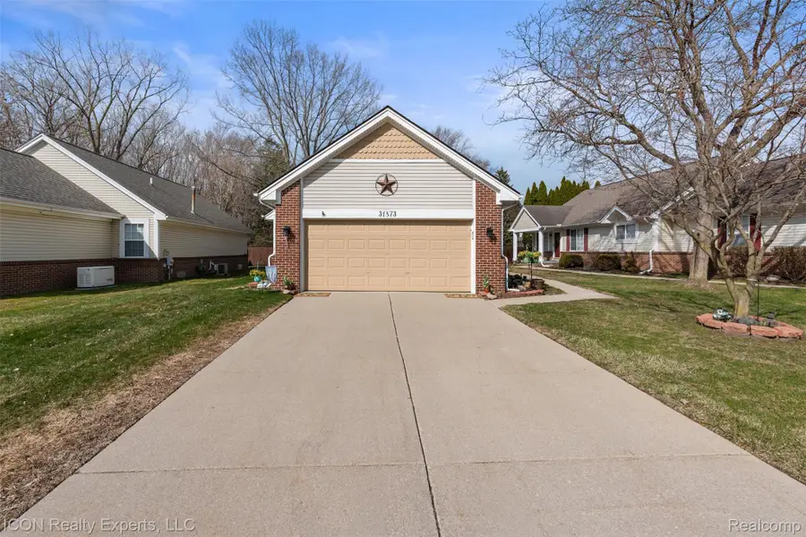31873 Tall Pines Court, Roseville, MI 48066 - #3