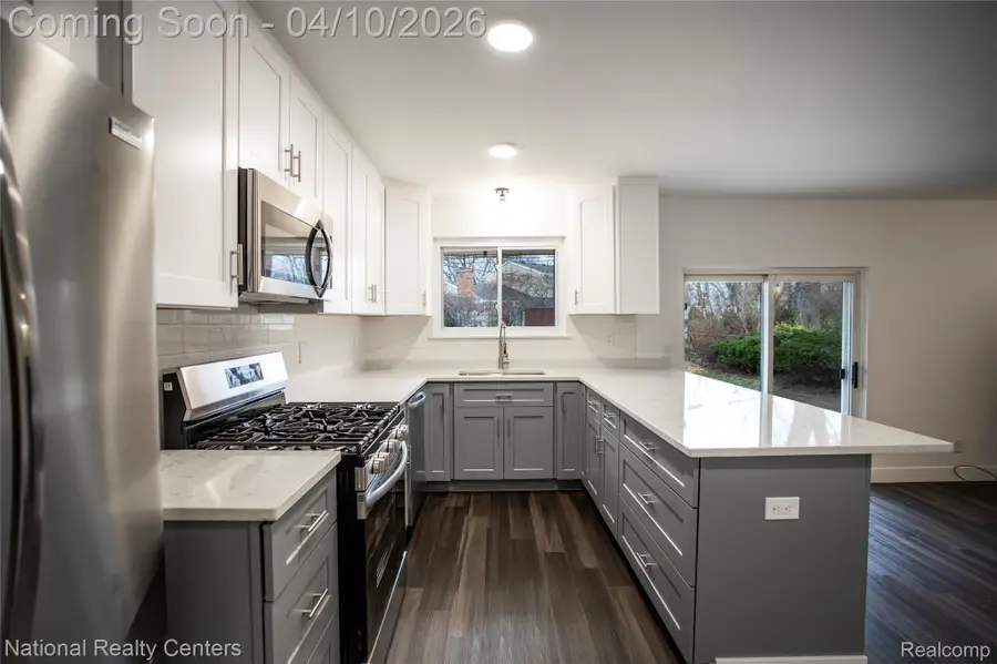 36031 Perth Street, Livonia, MI 48154 - #3