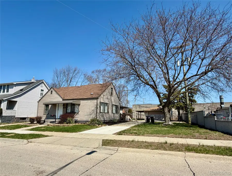 22133 Rosedale Street, Saint Clair Shores, MI 48080 - #2