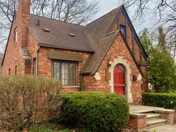 9900 Cranston Street, Livonia, MI 48150