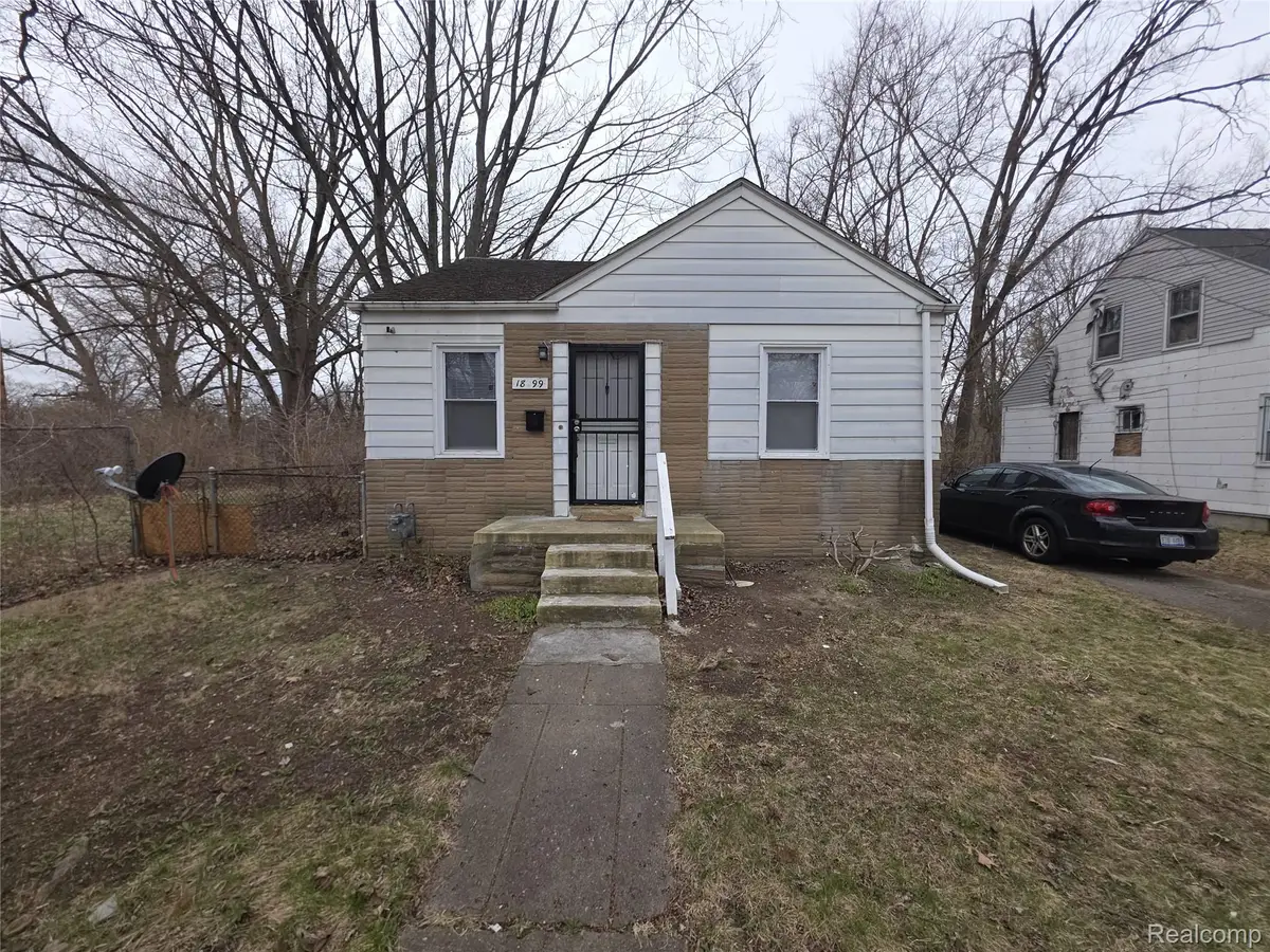 18499 Pierson Street, Detroit, MI 48219 - #1