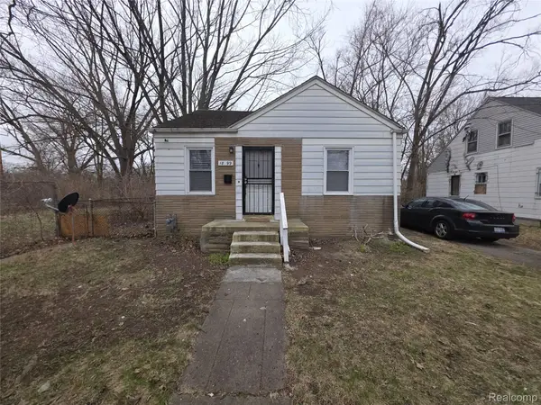 18499 Pierson Street, Detroit, MI 48219