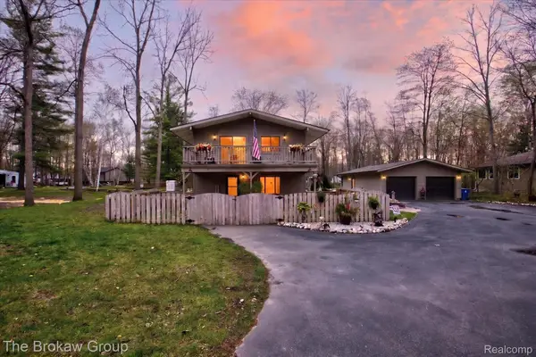 3596 E Jane Drive, Midland, MI 48642