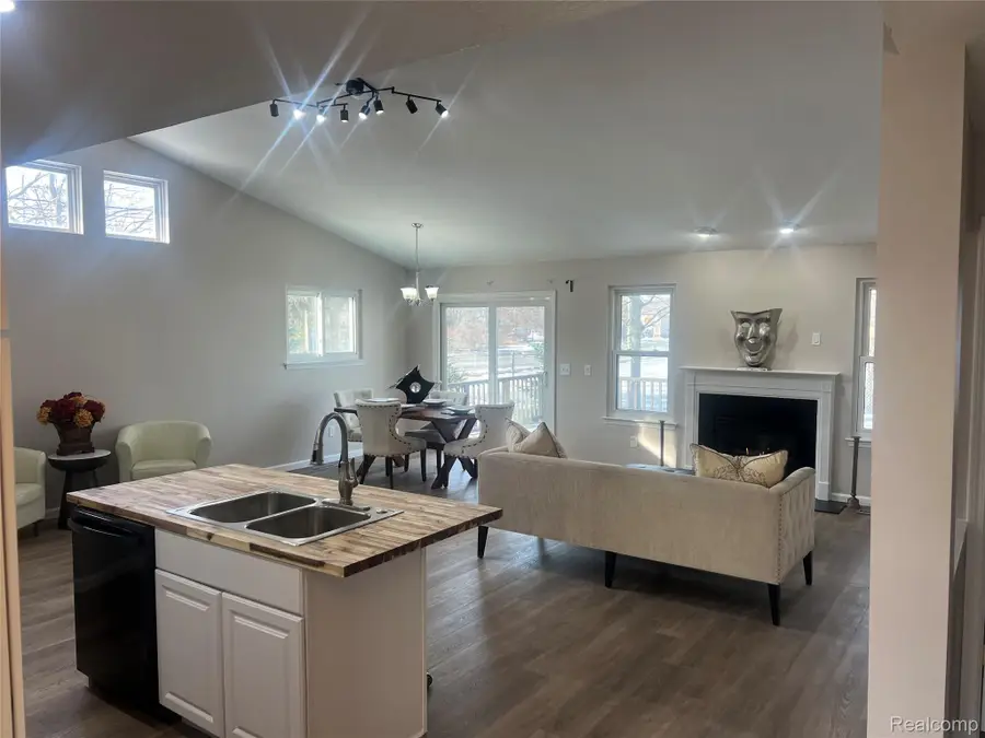 37378 Amhurst Drive, Westland, MI 48185 - #2